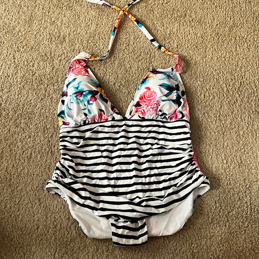 One piece swimsuit